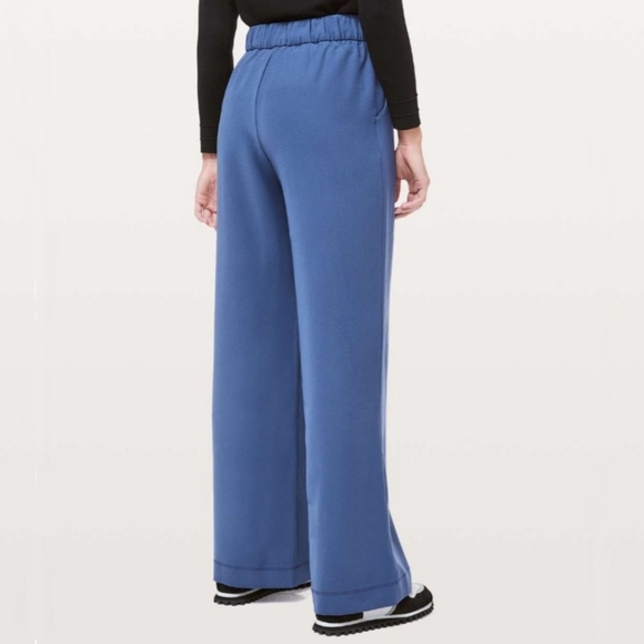 Lulu🍋Noir Pant *Woven - Picture 3 of 7